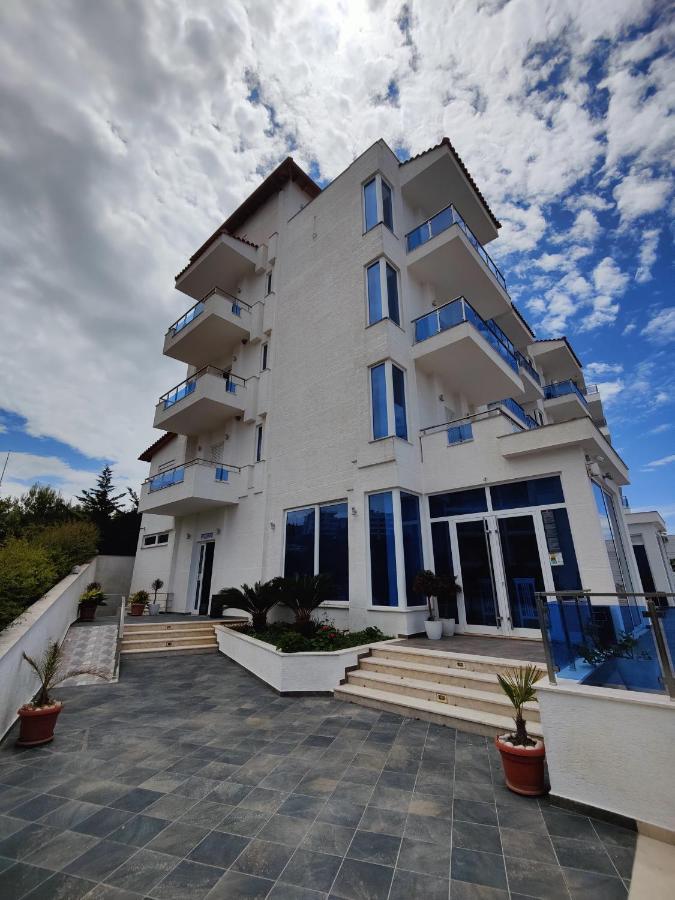 B&G Holiday Sarandë Exterior foto